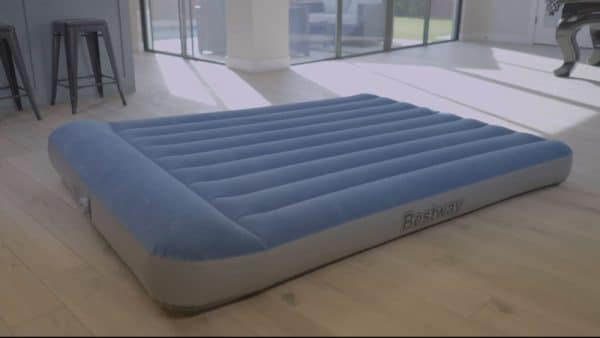 Bestway 12 Queen Air Mattress with Built-in Pump - Image 22